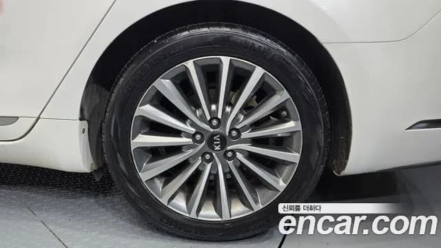 2018 Kia All New K7 3.0 GDI Prestige Sold VIN KNALB416BJA129179 – rear exterior 2018 Kia All New K7 3.0 GDI Prestige Sold VIN KNALB416BJA129179 – rear exterior