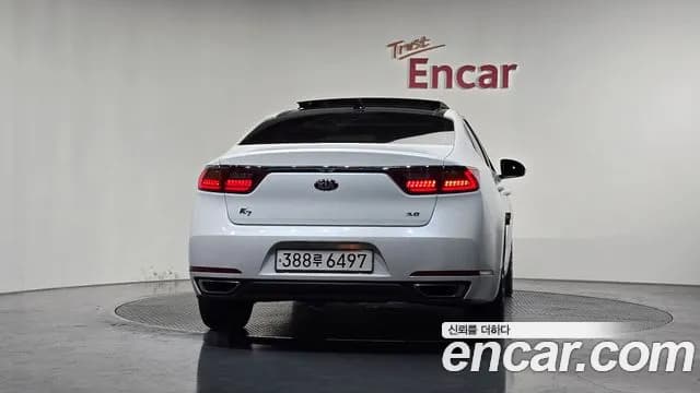 2018 Kia All New K7 3.0 GDI Prestige Sold VIN KNALB416BJA129179 – trunk area 2018 Kia All New K7 3.0 GDI Prestige Sold VIN KNALB416BJA129179 – trunk area