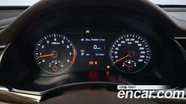 2018 Kia All New K7 3.0 GDI Limited Sold VIN KNALB416BJA141991 – interior seats 2018 Kia All New K7 3.0 GDI Limited Sold VIN KNALB416BJA141991 – interior seats