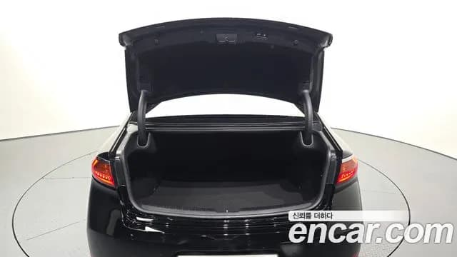 2018 Kia All New K7 3.0 GDI Limited Sold VIN KNALB416BJA141991 – undercarriage 2018 Kia All New K7 3.0 GDI Limited Sold VIN KNALB416BJA141991 – undercarriage