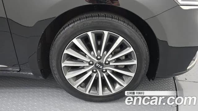2018 Kia All New K7 3.0 GDI Limited Sold VIN KNALB416BJA141991 – odometer reading 2018 Kia All New K7 3.0 GDI Limited Sold VIN KNALB416BJA141991 – odometer reading
