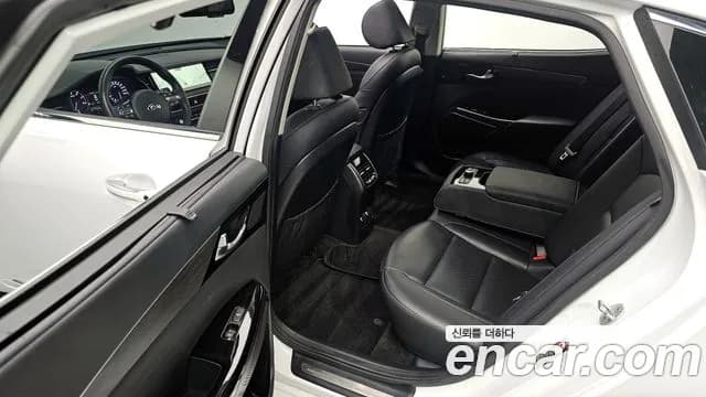 2020 Kia K7 Premier 3.0 LPI Trendy(Rented Car) Sold VIN KNALB418BLA229264 – undercarriage 2020 Kia K7 Premier 3.0 LPI Trendy(Rented Car) Sold VIN KNALB418BLA229264 – undercarriage