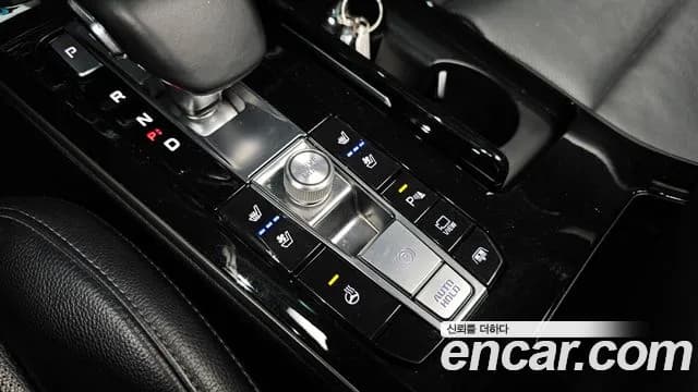 2020 Kia K7 Premier 3.0 LPI Trendy(Rented Car) Sold VIN KNALB418BLA236796 – interior seats 2020 Kia K7 Premier 3.0 LPI Trendy(Rented Car) Sold VIN KNALB418BLA236796 – interior seats