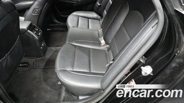 2020 Kia K7 Premier 3.0 LPI Trendy(Rented Car) Sold VIN KNALB418BLA236796 – photo 24 2020 Kia K7 Premier 3.0 LPI Trendy(Rented Car) Sold VIN KNALB418BLA236796 – photo 24