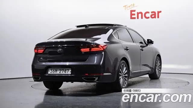 2017 Kia All New K7 2.2 Diesel Prestige Sold VIN KNALB41ABHA054711 – interior seats 2017 Kia All New K7 2.2 Diesel Prestige Sold VIN KNALB41ABHA054711 – interior seats