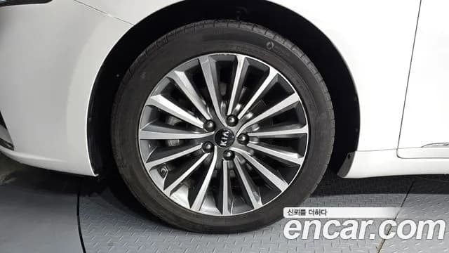 2017 Kia All New K7 2.2 Diesel Limited Edition Sold VIN KNALB41ABHA059509 – engine bay 2017 Kia All New K7 2.2 Diesel Limited Edition Sold VIN KNALB41ABHA059509 – engine bay