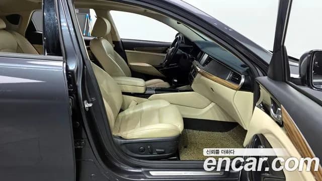 2017 Kia All New K7 2.2 Diesel Limited Sold VIN KNALB41ABHA067312 – photo 11 2017 Kia All New K7 2.2 Diesel Limited Sold VIN KNALB41ABHA067312 – photo 11