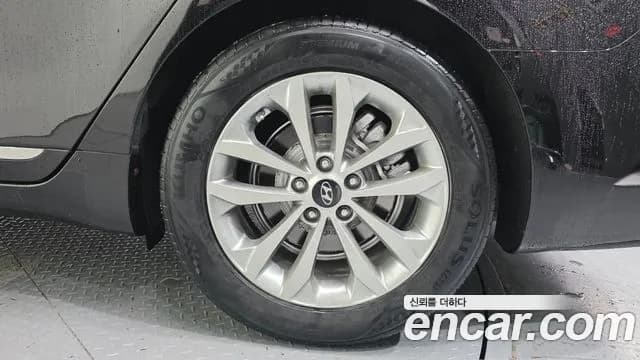2017 Kia All New K7 2.2 Diesel Limited Sold VIN KNALB41ABHA067313 – photo 15 2017 Kia All New K7 2.2 Diesel Limited Sold VIN KNALB41ABHA067313 – photo 15