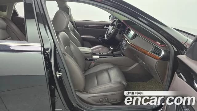 2017 Kia All New K7 2.2 Diesel Limited Sold VIN KNALB41ABHA069011 – rear exterior 2017 Kia All New K7 2.2 Diesel Limited Sold VIN KNALB41ABHA069011 – rear exterior