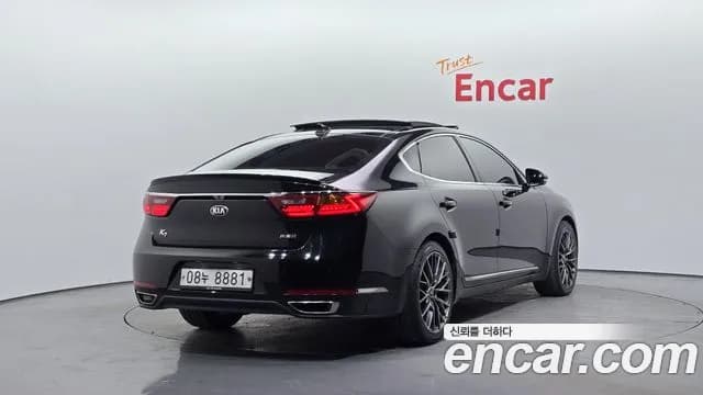 2017 Kia All New K7 2.2 Diesel Limited Sold VIN KNALB41ABHA069011 – exterior detail 2017 Kia All New K7 2.2 Diesel Limited Sold VIN KNALB41ABHA069011 – exterior detail