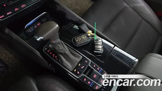 2017 Kia All New K7 2.2 Diesel Limited Sold VIN KNALB41ABHA069011 – photo 14 2017 Kia All New K7 2.2 Diesel Limited Sold VIN KNALB41ABHA069011 – photo 14