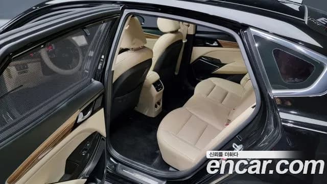 2017 Kia All New K7 2.2 Diesel Limited Sold VIN KNALB41ABHA077420 – side profile 2017 Kia All New K7 2.2 Diesel Limited Sold VIN KNALB41ABHA077420 – side profile