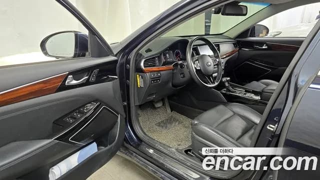 2017 Kia All New K7 2.2 Diesel Limited Sold VIN KNALB41ABHA080744 – exterior detail 2017 Kia All New K7 2.2 Diesel Limited Sold VIN KNALB41ABHA080744 – exterior detail