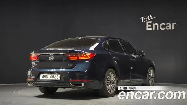 2017 Kia All New K7 2.2 Diesel Limited Sold VIN KNALB41ABHA080744 – trunk area 2017 Kia All New K7 2.2 Diesel Limited Sold VIN KNALB41ABHA080744 – trunk area