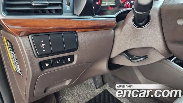 2017 Kia All New K7 2.2 Diesel Limited Sold VIN KNALB41ABHA087068 – interior seats 2017 Kia All New K7 2.2 Diesel Limited Sold VIN KNALB41ABHA087068 – interior seats