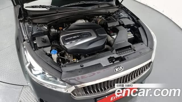 2017 Kia All New K7 2.2 Diesel Limited Sold VIN KNALB41ABHA113796 – front exterior 2017 Kia All New K7 2.2 Diesel Limited Sold VIN KNALB41ABHA113796 – front exterior