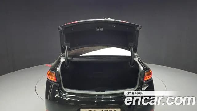 2018 Kia All New K7 2.2 Diesel Limited Sold VIN KNALB41ABJA130749 – side profile 2018 Kia All New K7 2.2 Diesel Limited Sold VIN KNALB41ABJA130749 – side profile