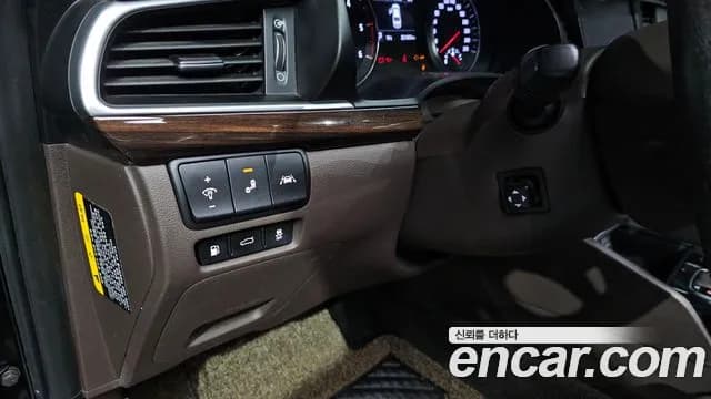2018 Kia All New K7 2.2 Diesel Limited Sold VIN KNALB41ABJA130749 – dashboard 2018 Kia All New K7 2.2 Diesel Limited Sold VIN KNALB41ABJA130749 – dashboard