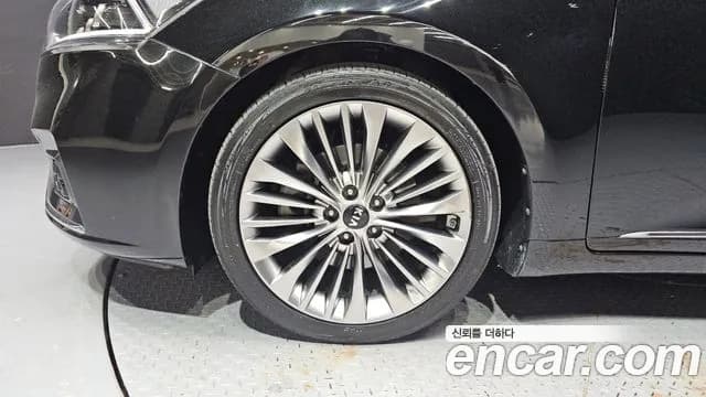 2018 Kia All New K7 2.2 Diesel Limited Sold VIN KNALB41ABJA130749 – exterior detail 2018 Kia All New K7 2.2 Diesel Limited Sold VIN KNALB41ABJA130749 – exterior detail