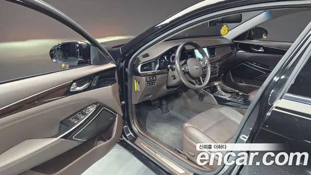 2018 Kia All New K7 2.2 Diesel Limited Sold VIN KNALB41ABJA131771 – trunk area 2018 Kia All New K7 2.2 Diesel Limited Sold VIN KNALB41ABJA131771 – trunk area