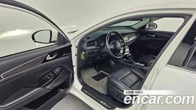 2020 Kia K7 Premier 2.5 GDI Prestige Sold VIN KNALB41BBLA215882 – interior seats 2020 Kia K7 Premier 2.5 GDI Prestige Sold VIN KNALB41BBLA215882 – interior seats