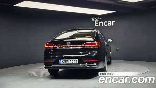 2020 Kia K7 Premier 2.5 GDI Prestige Sold VIN KNALB41BBLA235946 – exterior detail 2020 Kia K7 Premier 2.5 GDI Prestige Sold VIN KNALB41BBLA235946 – exterior detail