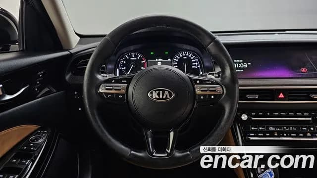 2021 Kia K7 Premier 2.5 GDI Prestige Sold VIN KNALB41BBMA242022 – trunk area 2021 Kia K7 Premier 2.5 GDI Prestige Sold VIN KNALB41BBMA242022 – trunk area