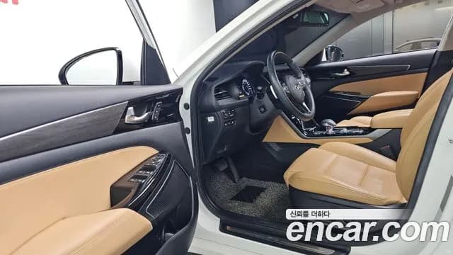 2021 Kia K7 Premier 2.5 GDI Prestige Sold VIN KNALB41BBMA242636 – front exterior 2021 Kia K7 Premier 2.5 GDI Prestige Sold VIN KNALB41BBMA242636 – front exterior