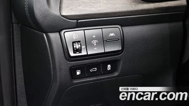 2021 Kia K7 Premier 2.5 GDI Prestige Sold VIN KNALB41BBMA244116 – undercarriage 2021 Kia K7 Premier 2.5 GDI Prestige Sold VIN KNALB41BBMA244116 – undercarriage
