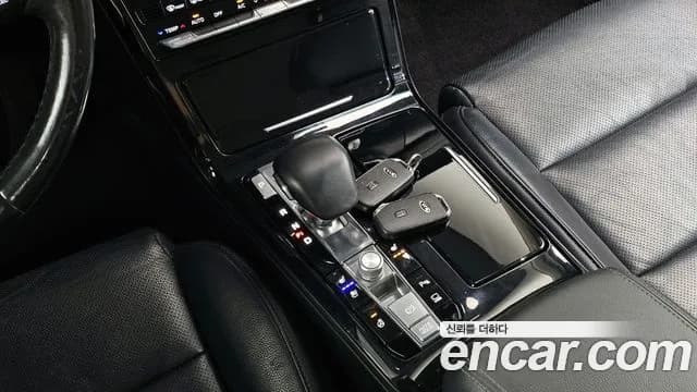 2021 Kia K7 Premier 2.5 GDI Prestige Sold VIN KNALB41BBMA244116 – trunk area 2021 Kia K7 Premier 2.5 GDI Prestige Sold VIN KNALB41BBMA244116 – trunk area