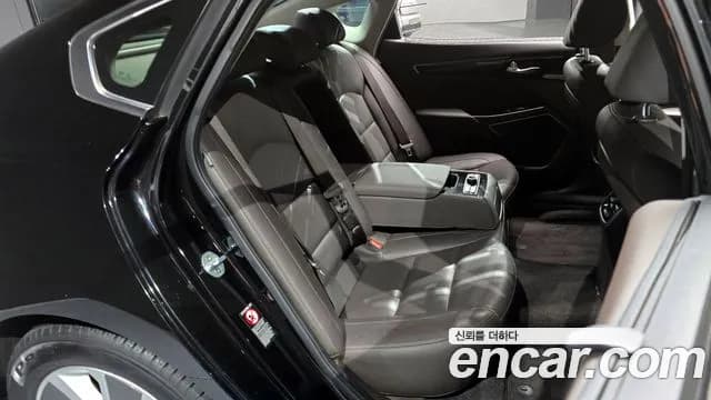 2017 Kia All New K7 Hybrid Noblesse Sold VIN KNALB41GBHA003781 – side profile 2017 Kia All New K7 Hybrid Noblesse Sold VIN KNALB41GBHA003781 – side profile