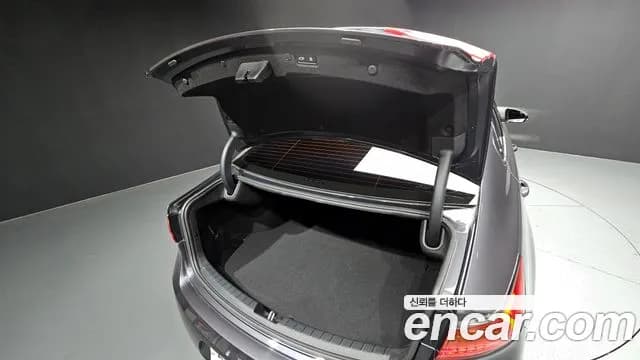 2018 Kia All New K7 Hybrid Noblesse Special Sold VIN KNALB41GBJA008118 – front exterior 2018 Kia All New K7 Hybrid Noblesse Special Sold VIN KNALB41GBJA008118 – front exterior