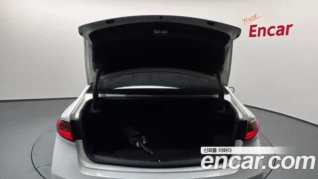 2018 Kia All New K7 Hybrid Noblesse Special Sold VIN KNALB41GBJA010436 – rear exterior 2018 Kia All New K7 Hybrid Noblesse Special Sold VIN KNALB41GBJA010436 – rear exterior