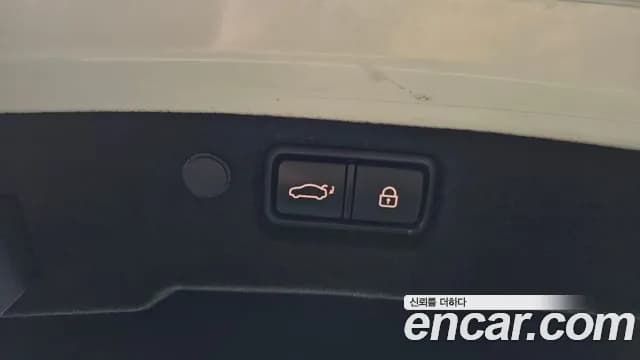 2018 Kia All New K7 Hybrid Noblesse Special Sold VIN KNALB41GBJA010436 – exterior detail 2018 Kia All New K7 Hybrid Noblesse Special Sold VIN KNALB41GBJA010436 – exterior detail