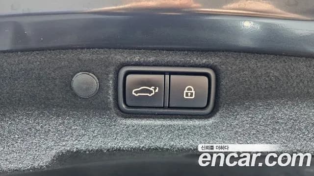 2019 Kia All New K7 Hybrid Noblesse Special Sold VIN KNALB41GBKA014572 – side profile 2019 Kia All New K7 Hybrid Noblesse Special Sold VIN KNALB41GBKA014572 – side profile