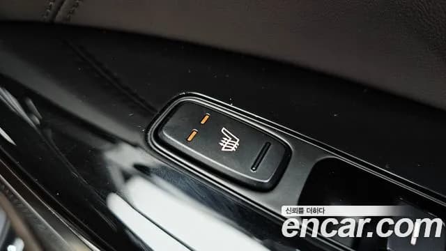 2019 Kia All New K7 Hybrid Noblesse Special Sold VIN KNALB41GBKA016143 – exterior detail 2019 Kia All New K7 Hybrid Noblesse Special Sold VIN KNALB41GBKA016143 – exterior detail