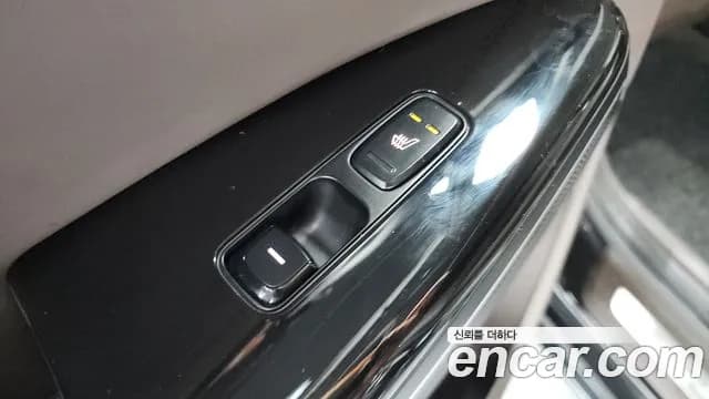 2019 Kia All New K7 Hybrid Noblesse Special Sold VIN KNALB41GBKA017140 – exterior detail 2019 Kia All New K7 Hybrid Noblesse Special Sold VIN KNALB41GBKA017140 – exterior detail