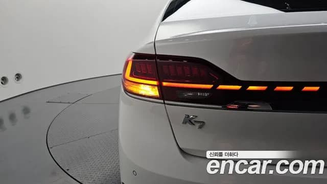 2021 Kia K7 Premier Hybrid Prestige Sold VIN KNALB41GBMA034791 – exterior detail 2021 Kia K7 Premier Hybrid Prestige Sold VIN KNALB41GBMA034791 – exterior detail