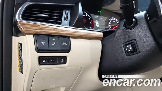 2017 Kia All New K7 3.3 GDI Limited Plus Sold VIN KNALC411BHA067646 – dashboard 2017 Kia All New K7 3.3 GDI Limited Plus Sold VIN KNALC411BHA067646 – dashboard