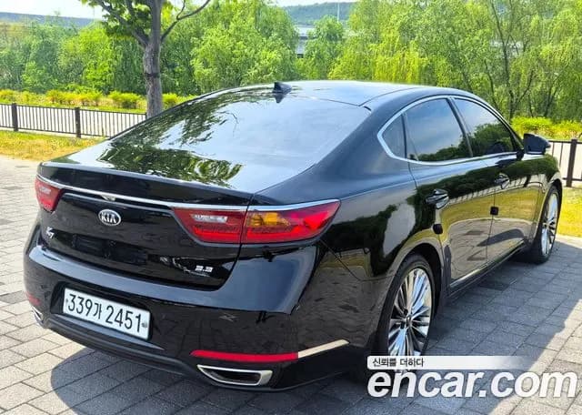 2017 Kia All New K7 3.3 GDI Limited Plus Sold VIN KNALC411BHA067646 – exterior detail 2017 Kia All New K7 3.3 GDI Limited Plus Sold VIN KNALC411BHA067646 – exterior detail