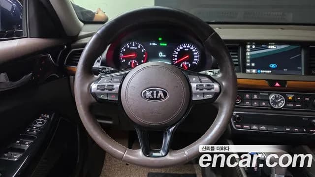 2017 Kia All New K7 3.3 GDI Limited Plus Sold VIN KNALC411BHA082306 – undercarriage 2017 Kia All New K7 3.3 GDI Limited Plus Sold VIN KNALC411BHA082306 – undercarriage