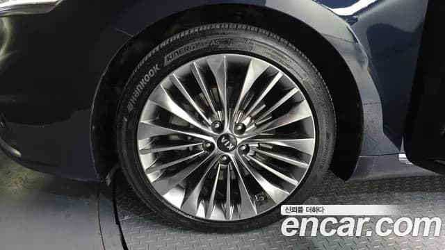 2017 Kia All New K7 3.3 GDI Limited Plus Sold VIN KNALC411BHA082306 – trunk area 2017 Kia All New K7 3.3 GDI Limited Plus Sold VIN KNALC411BHA082306 – trunk area