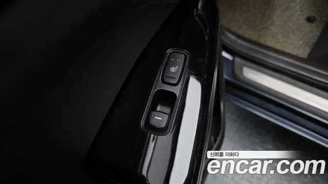2017 Kia All New K7 3.3 GDI Limited Plus Sold VIN KNALC411BHA082306 – odometer reading 2017 Kia All New K7 3.3 GDI Limited Plus Sold VIN KNALC411BHA082306 – odometer reading
