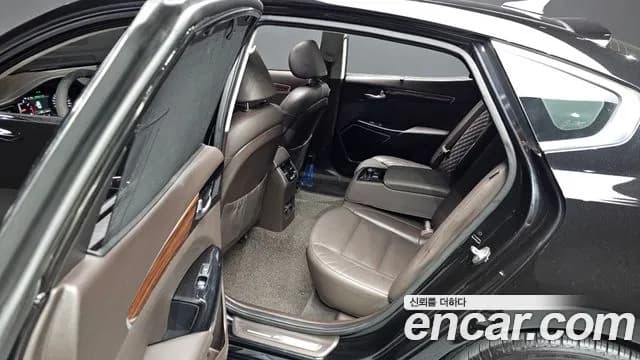 2017 Kia All New K7 3.3 GDI Noblesse Sold VIN KNALC411BHA085063 – front exterior 2017 Kia All New K7 3.3 GDI Noblesse Sold VIN KNALC411BHA085063 – front exterior