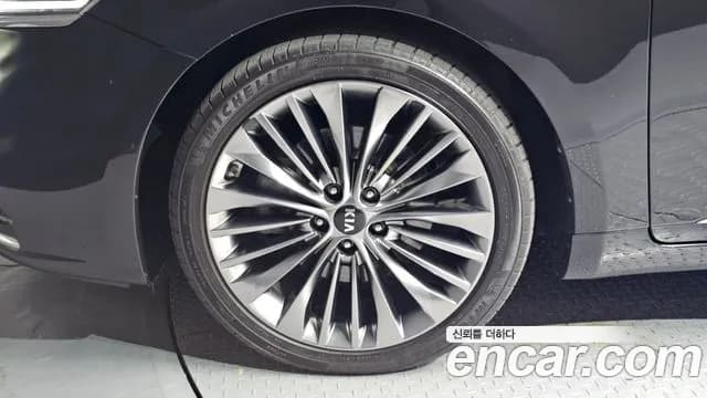 2017 Kia All New K7 3.3 GDI Noblesse Sold VIN KNALC411BHA085063 – photo 14 2017 Kia All New K7 3.3 GDI Noblesse Sold VIN KNALC411BHA085063 – photo 14