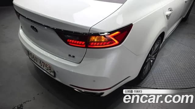 2017 Kia All New K7 3.3 GDI Noblesse Sold VIN KNALC411BHA091820 – odometer reading 2017 Kia All New K7 3.3 GDI Noblesse Sold VIN KNALC411BHA091820 – odometer reading