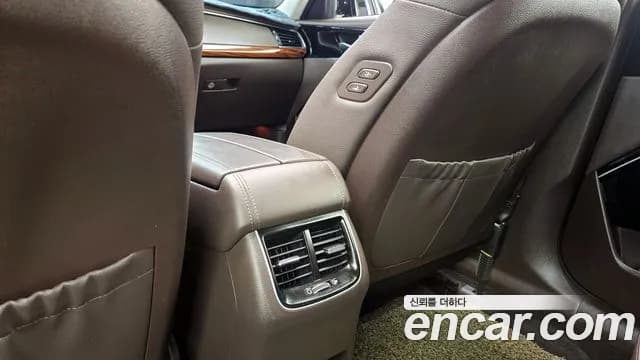 2017 Kia All New K7 3.3 GDI Noblesse Sold VIN KNALC411BHA092154 – front exterior 2017 Kia All New K7 3.3 GDI Noblesse Sold VIN KNALC411BHA092154 – front exterior