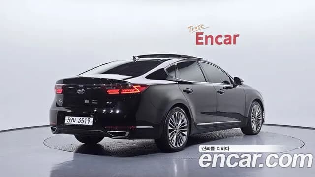 2017 Kia All New K7 3.3 GDI Noblesse Sold VIN KNALC411BHA092154 – rear exterior 2017 Kia All New K7 3.3 GDI Noblesse Sold VIN KNALC411BHA092154 – rear exterior