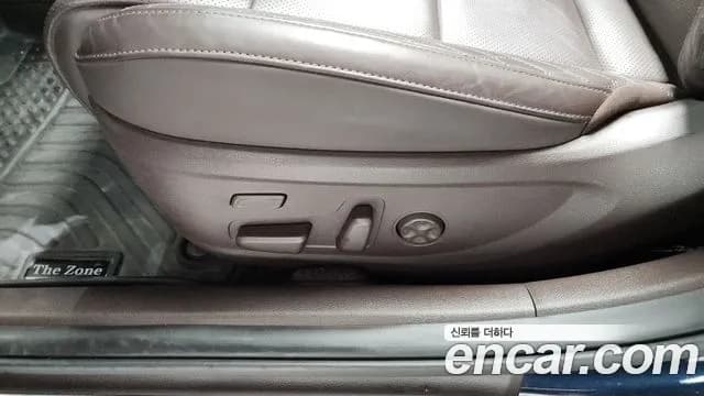 2018 Kia All New K7 3.3 GDI Noblesse Sold VIN KNALC411BJA138780 – trunk area 2018 Kia All New K7 3.3 GDI Noblesse Sold VIN KNALC411BJA138780 – trunk area