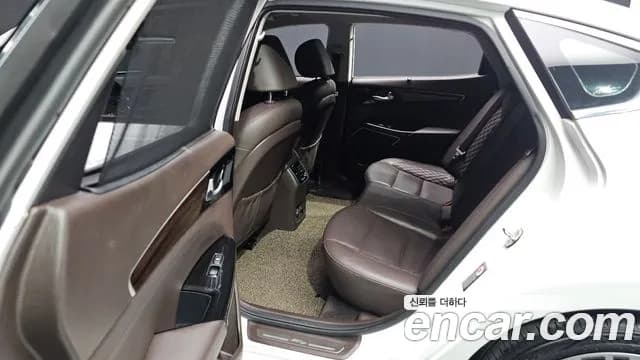 2018 Kia All New K7 3.3 GDI Noblesse Sold VIN KNALC411BJA149343 – front exterior 2018 Kia All New K7 3.3 GDI Noblesse Sold VIN KNALC411BJA149343 – front exterior